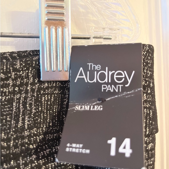 NWT New York & Co Audrey pants.  Black with metallic threading Size 14 - Picture 3 of 4